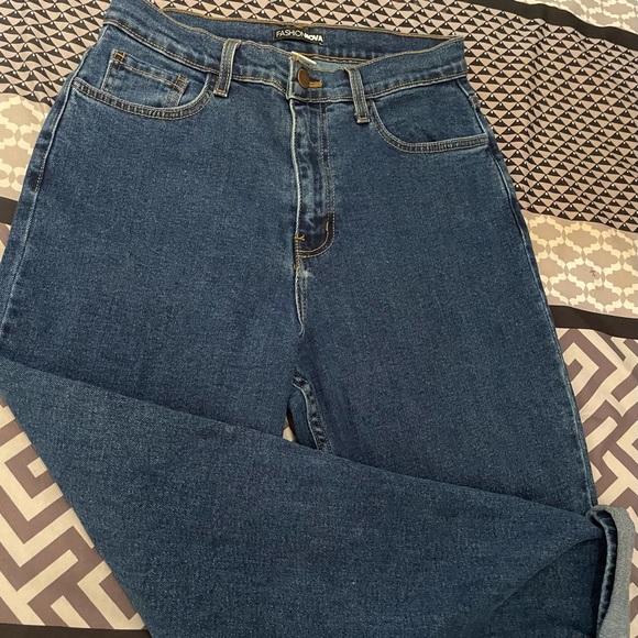 Fashion Nova I Got It From My Mama Jeans - Dark Denim. Fashion Nova size 7 - Picture 4 of 10